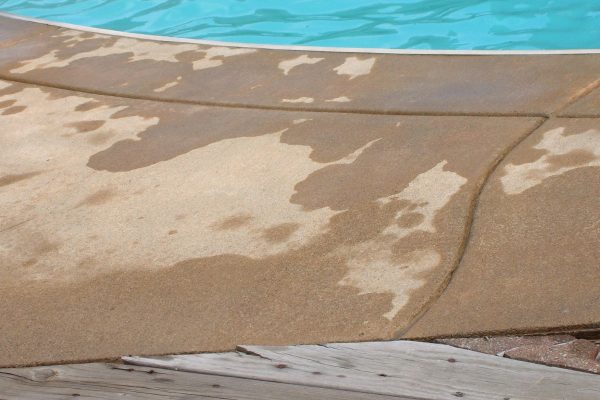 pool cracks repair