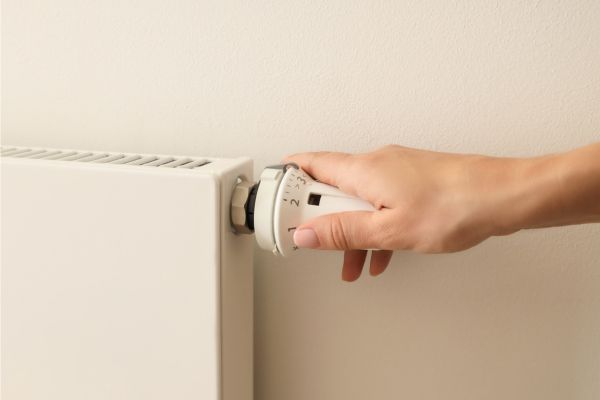 Radiators Not Heating Evenly? Balancing, Bleeding, and What It Means